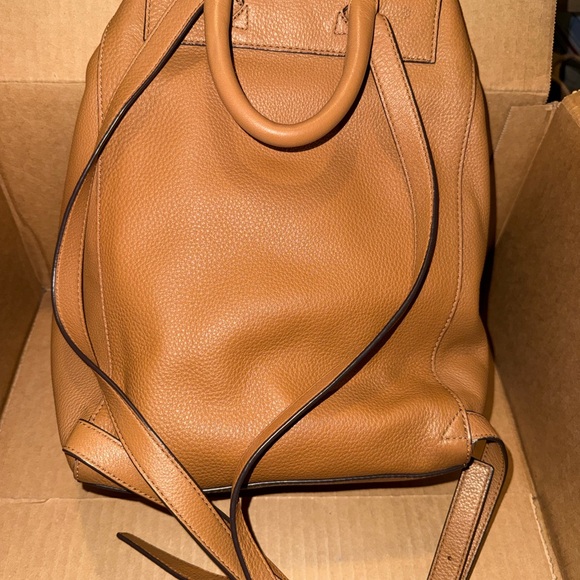 Tory Burch Bombé T-Flap Tan Leather Backpack - Picture 3 of 9